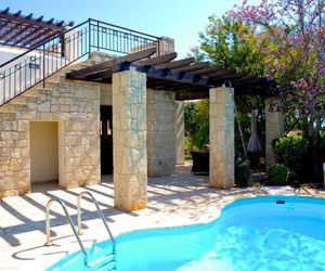 3 bedroom Villa Omodos with private pool, Aphrodite Hills Resort Kouklia Cyprus