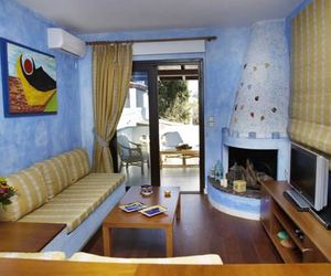 Cozy House in the Venice of Greece Thermisia Greece