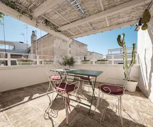 Casa Chiasso Cacace Monopoli Italy