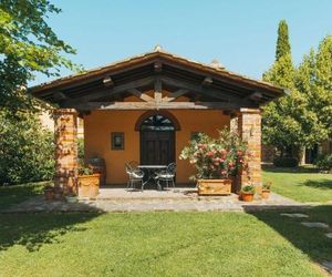 Quaint Chalet in Cortona with Swimming Pool Cortona Italy