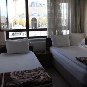NearBy Hotel