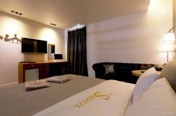 Hotel Photo 9