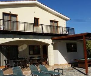 Villa Nicola Coral-Bay Cyprus