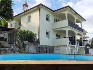 Apartment Kyra Lovran Croatia