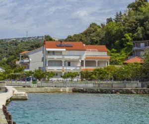 Apartments & Rooms Vidas 2837 Rab Croatia