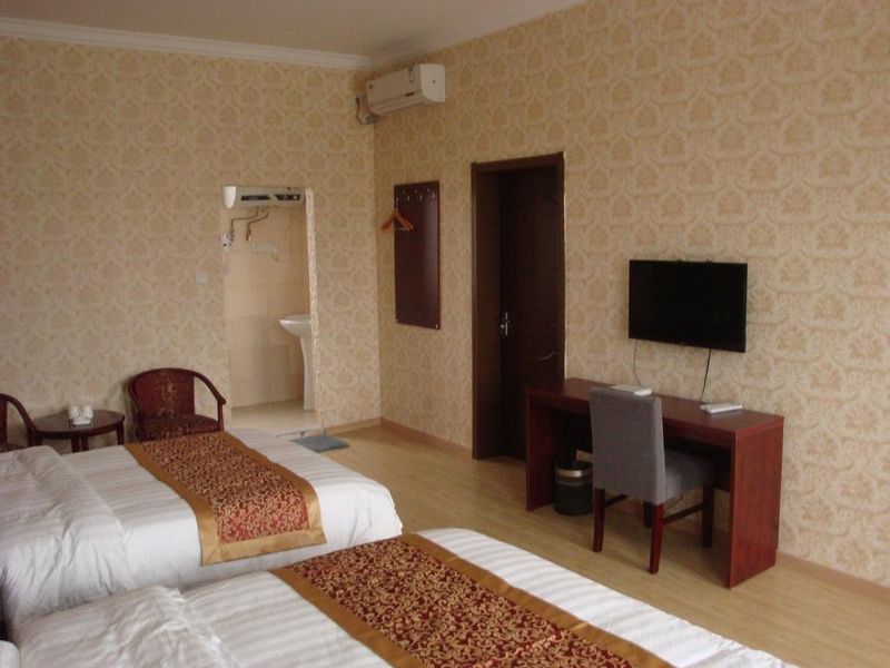 Hotel Photo 12