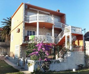 Apartments by the sea Sucuraj (Hvar) - 590 Sucuraj Croatia