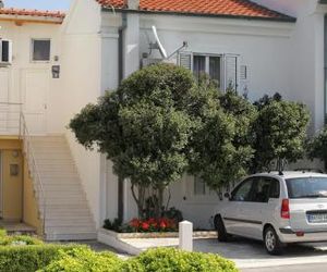 Apartments by the sea Postira (Brac) - 5660 Postira Croatia