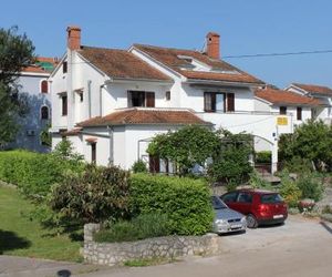 Apartments with a parking space Vantacici (Krk) - 5386 Malinska Croatia