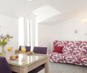 Apartments Angela Baska Voda Croatia