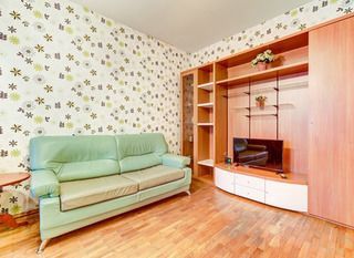 Ленсовета 88