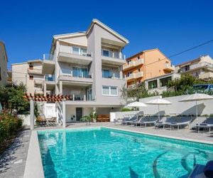 Endless Summer Apartments Podstrana Croatia