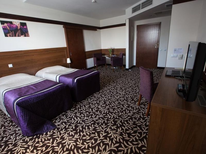 Hotel Photo 9