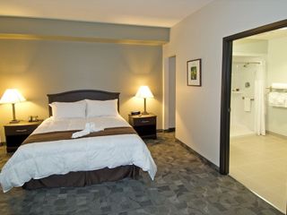 Hotel pic Midland Inn & Suites