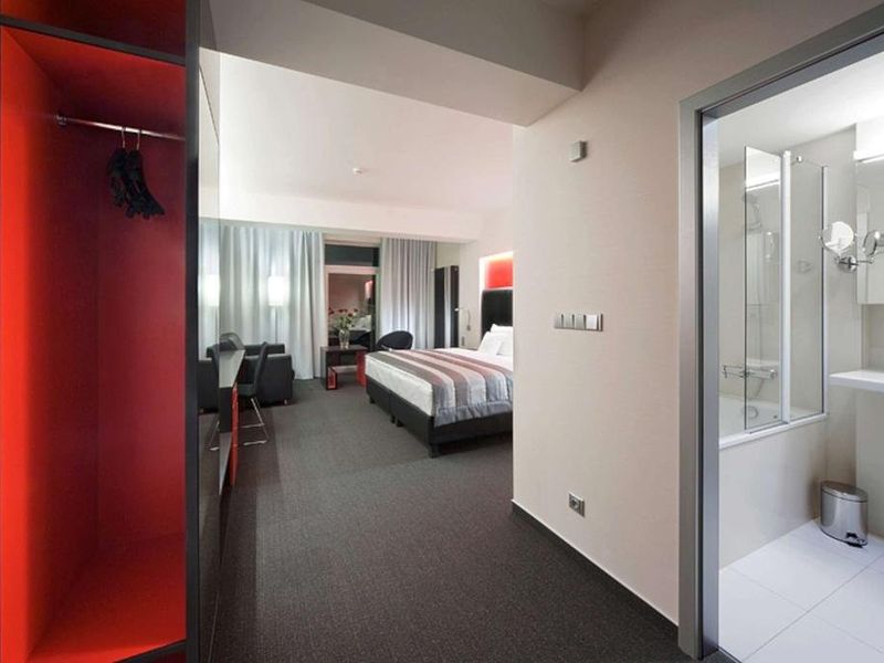 Hotel Photo 1