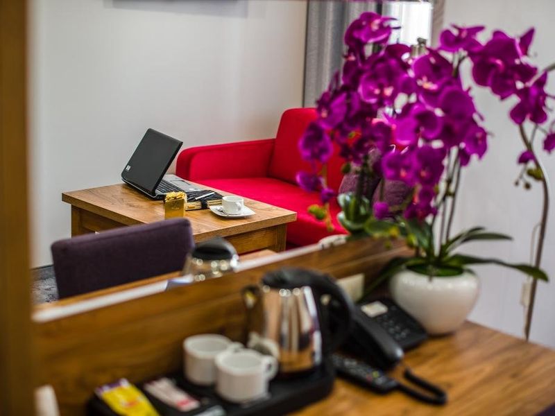 Hotel Photo 5