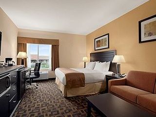 Hotel pic Days Inn & Suites by Wyndham Winnipeg Airport Manitoba