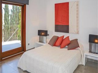 Beautiful home in Mancor de la Vall with 3 Bedrooms, WiFi and Outdoor swimming pool
