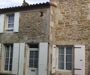 MAISON À BREUIL MAGNÉ Rochefort France