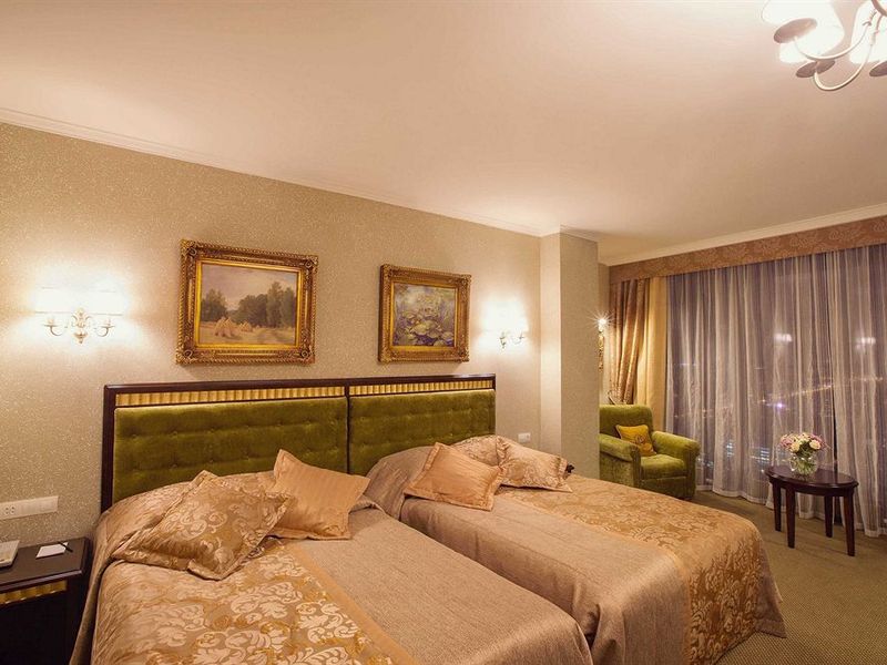 Hotel Photo 1