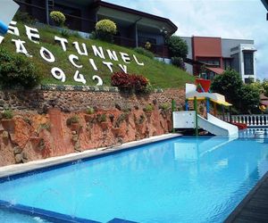 D’Japanese Tunnel Family Resort Davao Philippines