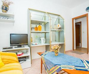 Apartments Gabrijela 2849 Rab Croatia