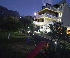 Apartment Polina Prcanj Montenegro