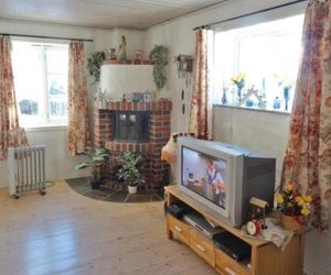 Apartment Ombo with Fireplace IV Hjelmelandsvagen Norway