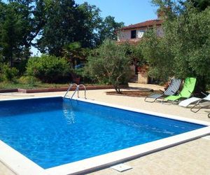 Family friendly apartments with a swimming pool Jadreski (Pula) - 7292 Sisan Croatia