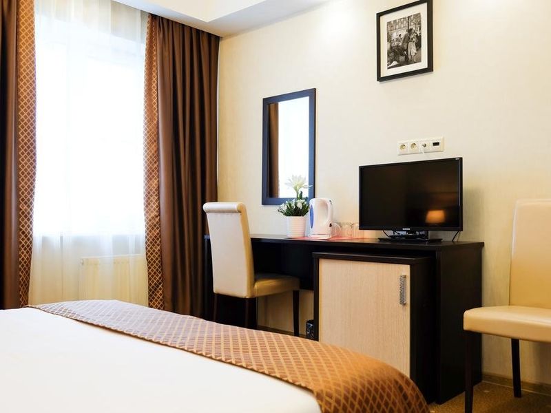 Hotel Photo 6