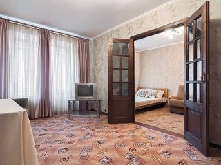 Московский 220
