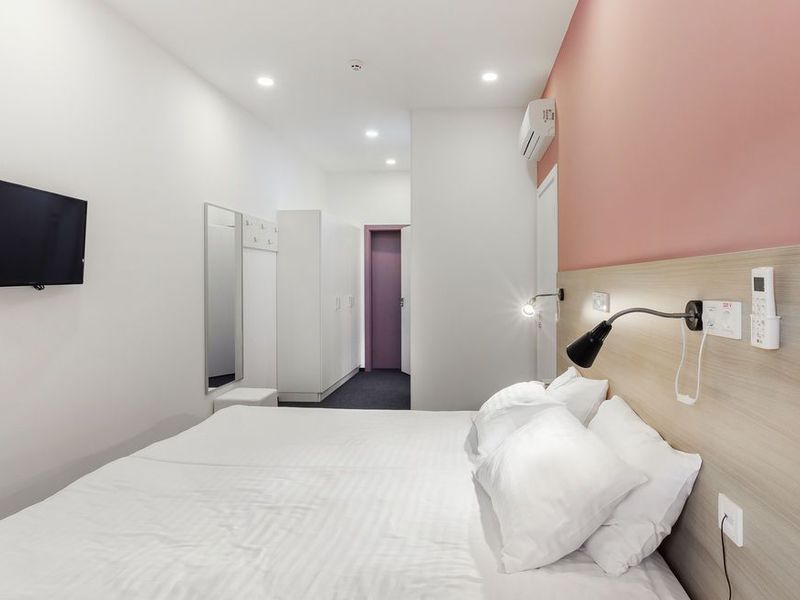 Hotel Photo 1
