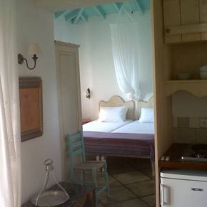 NearBy Hotel
