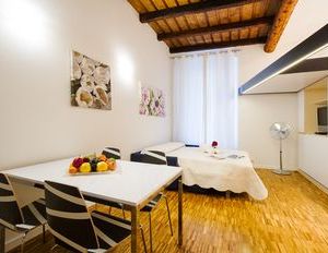 Suite Leopoldo Como Italy