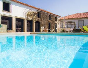 Liiiving in Ofir | Manor Pool House Esposende Portugal