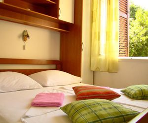 Karmel Beachway Rooms Castello Sucurac Croatia