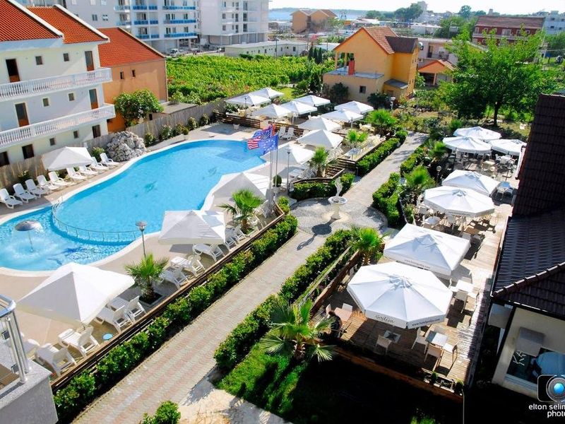 Hotel Photo 10