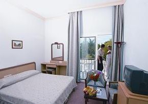 NearBy Hotel