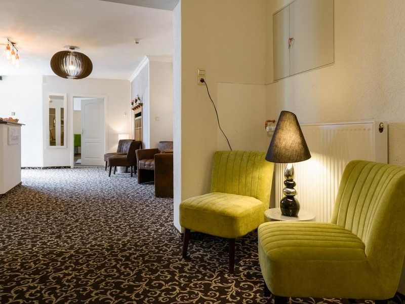 Hotel Photo 9