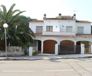 Camping Cala Montgó LEscala Spain