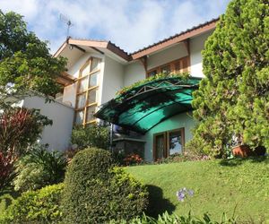 Villa Buenavista Puncak Cianjur Indonesia