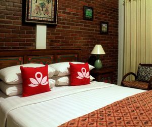ZEN Rooms Sukamekar Surya Sumantri Bandung Indonesia