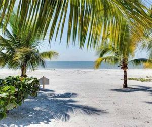 Tropical Bliss - One Bedroom Home Fort Myers Beach United States