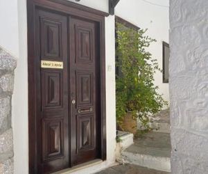 Ranias House Hydra Greece