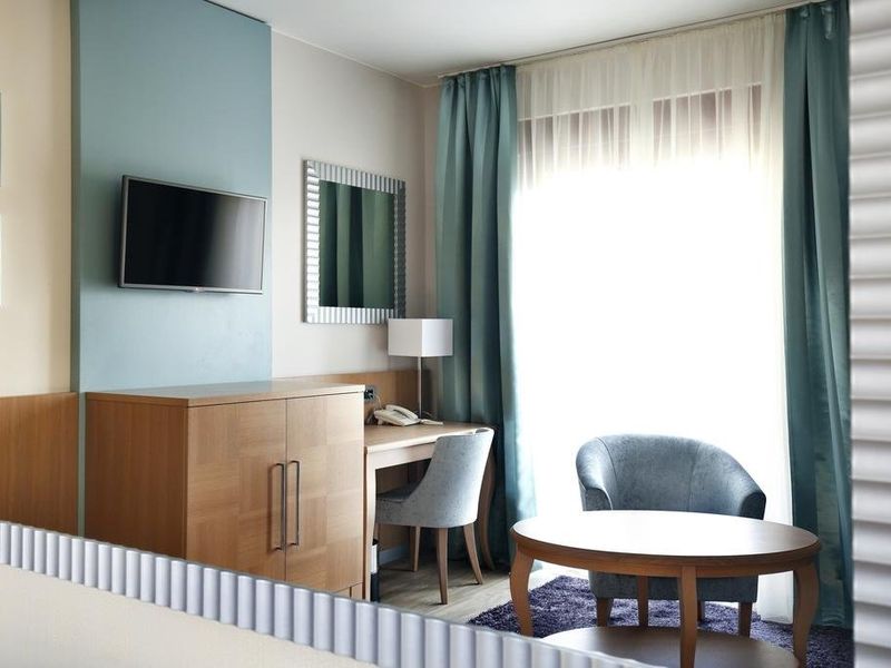 Hotel Photo 11