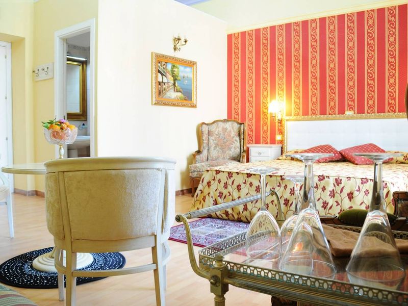 Hotel Photo 8