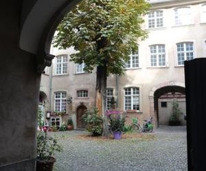 Les Dentelles - Appartement meublé design Petite France Strasbourg France