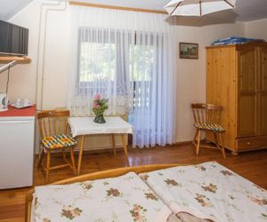BIO TURISTIČNA KMETIJA FRČEJ-ZUPAN Bled Slovenia