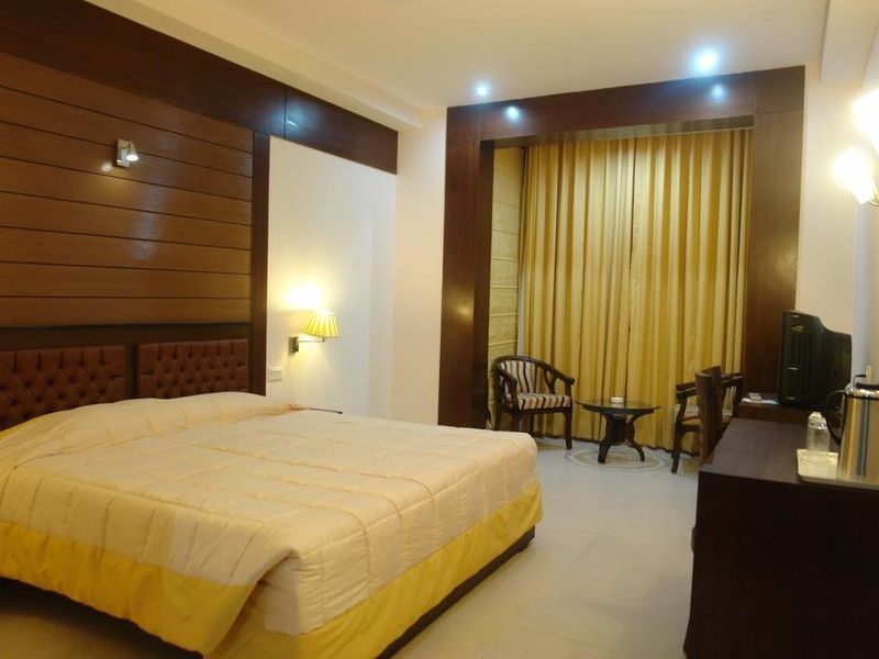 Hotel Photo 1