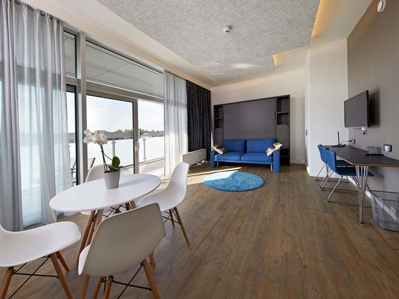 Hotel Photo 12